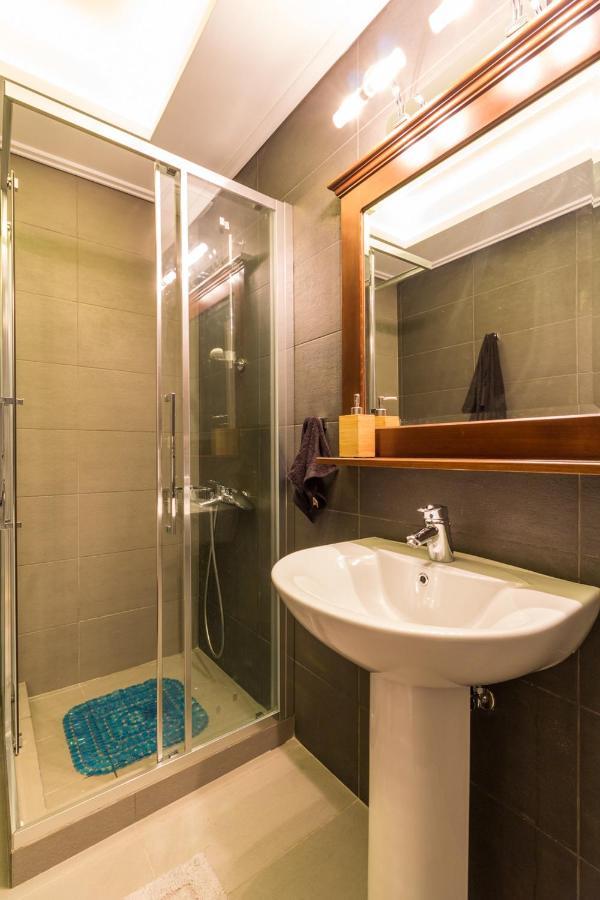 Comfortable And Spacious 2 Bdr Apt Афіни Екстер'єр фото