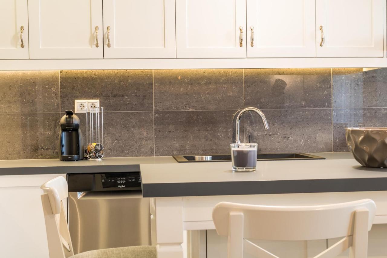 Comfortable And Spacious 2 Bdr Apt Афіни Екстер'єр фото
